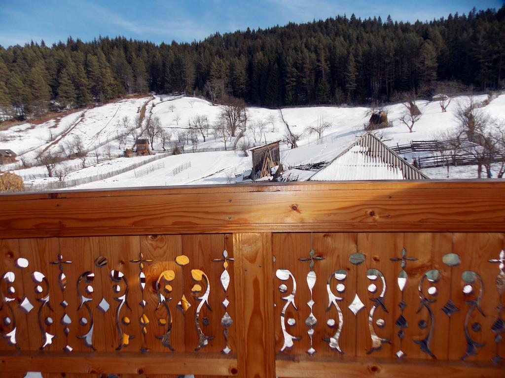 Pensiunea Paradiso Poiana Teiului Экстерьер фото